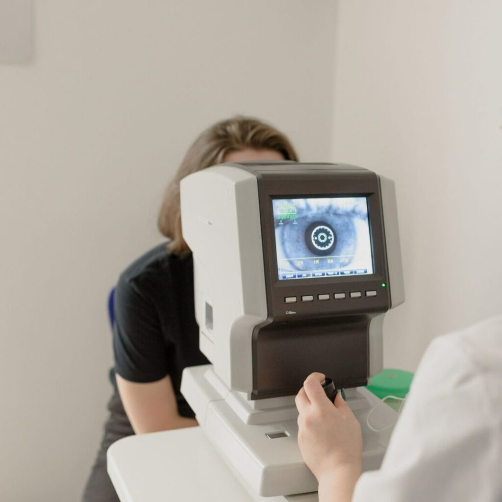 Rencontre avec l&rsquo;équipe d&rsquo;ophtalmologues de Valmédica Nîmes : Expertise et soins visuels en région Occitanie