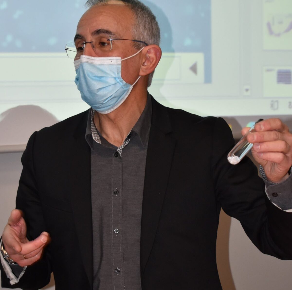 Rencontre avec un Expert de l’Imagerie Médicale : Zoom sur le Parcours d’un Radiologue à Saint-Martin