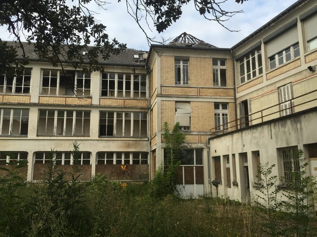 À la découverte de la Clinique de la Main à Nantes : Adresse et Services Incontournables pour Votre Santé