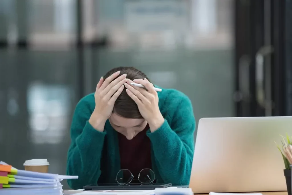 Quand le Stress et la Fatigue Font Mal à la Nuque : Comprendre et Agir