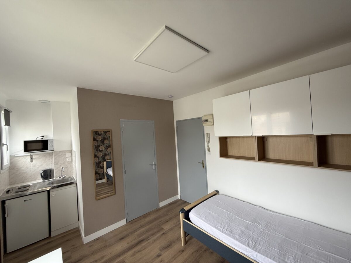 Studio étudiant meublé lumineux à La Roche-sur-Yon